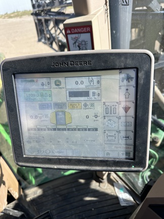 2011 John Deere 4930 Sprayer/High Clearance