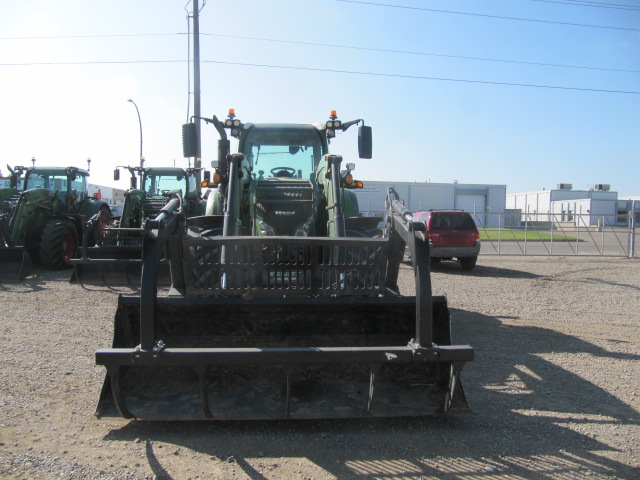 2021 Fendt 716 Gen6 Tractor