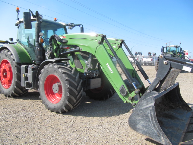 2021 Fendt 716 Gen6 Tractor