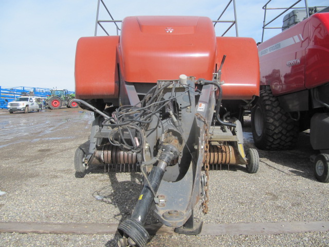 2009 Massey Ferguson 2170 Baler/Big Square