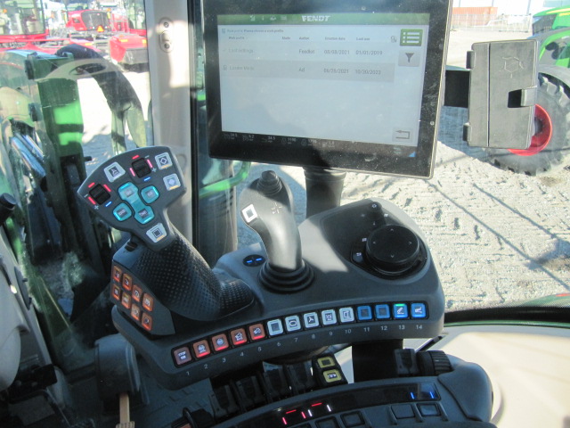 2021 Fendt 716 Gen6 Tractor