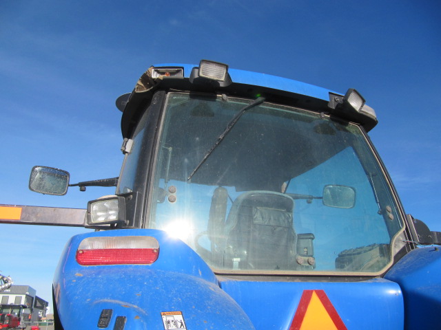 2007 New Holland TG215 Tractor
