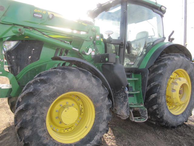 2018 John Deere 6175R Tractor