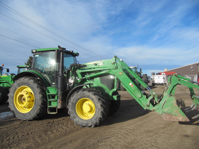 2018 John Deere 6175R Tractor