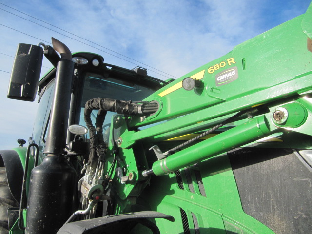 2018 John Deere 6175R Tractor