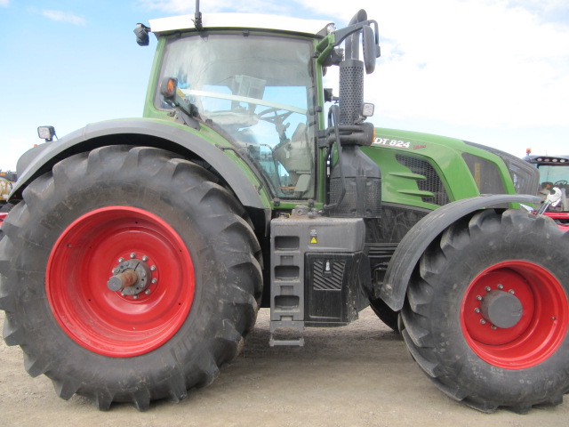 2022 Fendt 824S4 Tractor