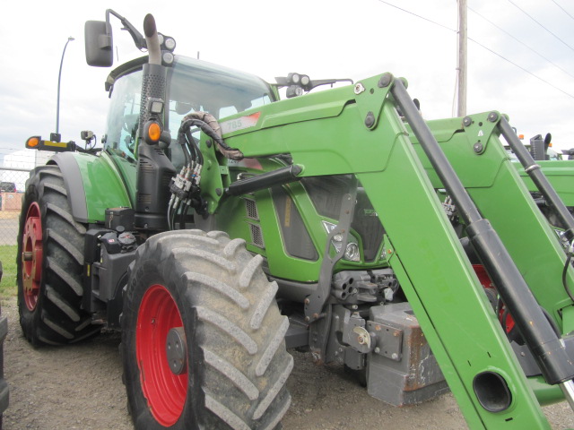 2017 Fendt 724S4 Tractor