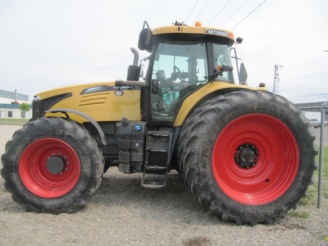 2013 Challenger MT565D Premium Tractor