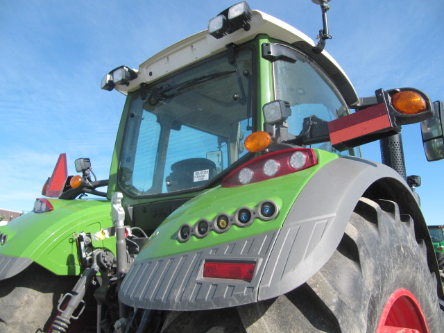 2021 Fendt 716 Gen6 Tractor