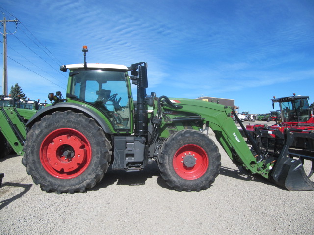 2021 Fendt 716 Gen6 Tractor