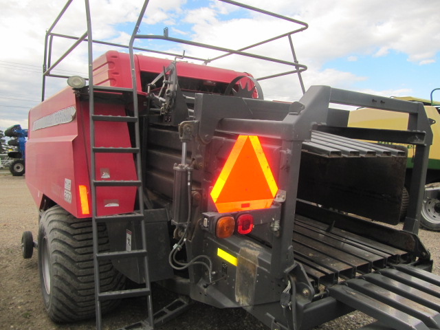 2013 Massey Ferguson 2170 Baler/Big Square