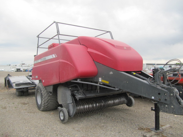 2013 Massey Ferguson 2170 Baler/Big Square