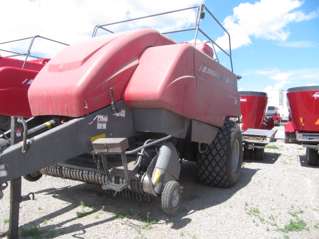 2010 Massey Ferguson 2190 Baler/Big Square