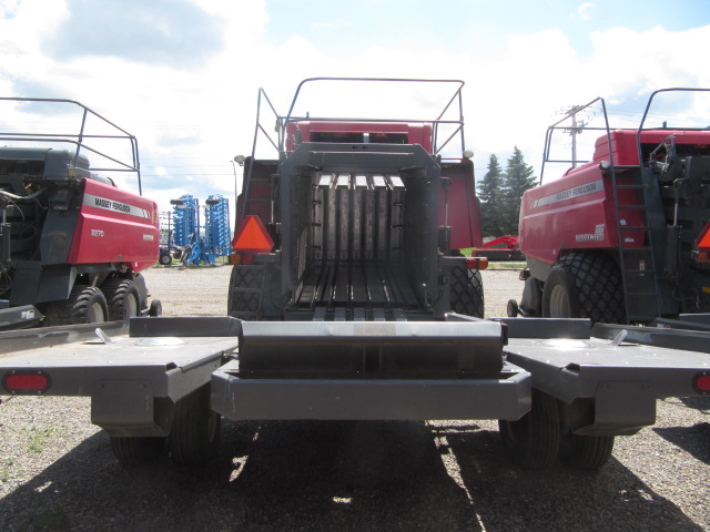 2010 Massey Ferguson 2190 Baler/Big Square