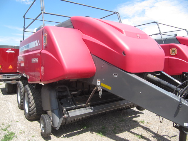 2014 Massey Ferguson 2270 Baler/Big Square