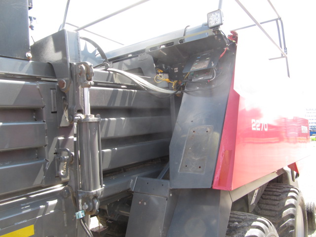 2014 Massey Ferguson 2270 Baler/Big Square