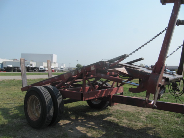 1997 Pro Ag Designs 12SR Bale Accumulator