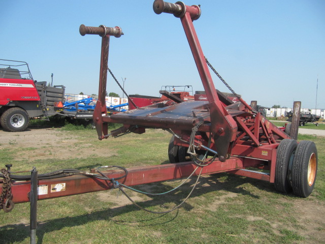 1997 Pro Ag Designs 12SR Bale Accumulator