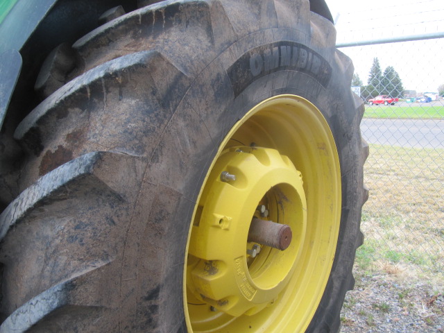 2017 John Deere 6215R Tractor