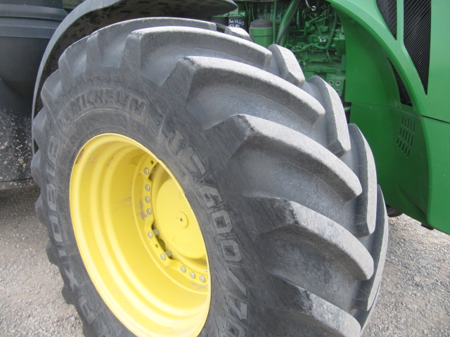 2015 John Deere 8245R Tractor