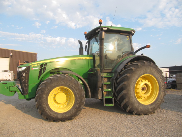 2015 John Deere 8245R Tractor