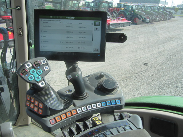 2021 Fendt 716 Gen6 Tractor