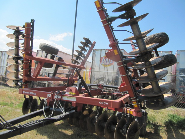 2013 Buhler Farm King 6650 Disk