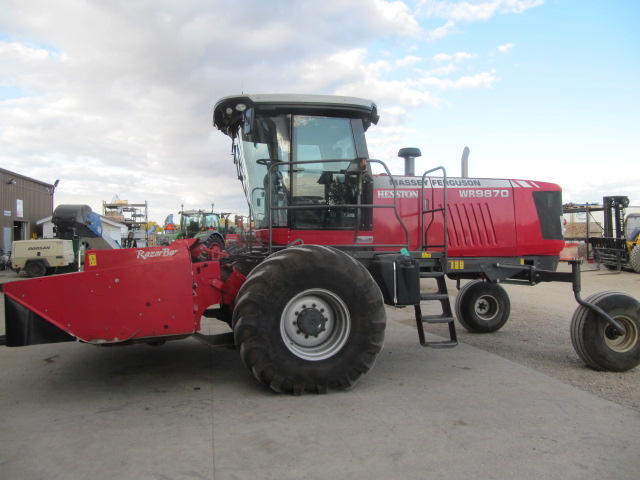 2015 Massey Ferguson WR9870 Windrower