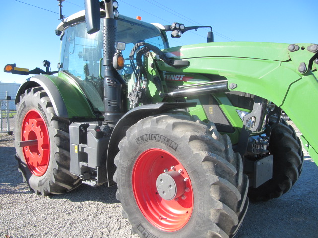 2022 Fendt 724S4 Tractor