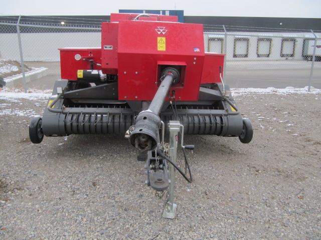 2022 Massey Ferguson 1840 Baler/Square