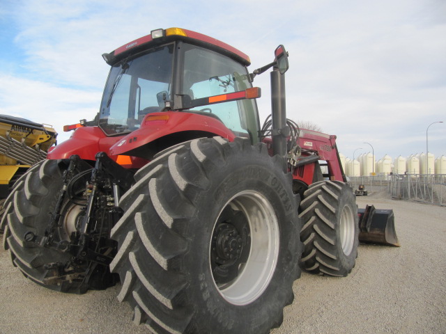 2010 Case IH Magnum 245 Tractor