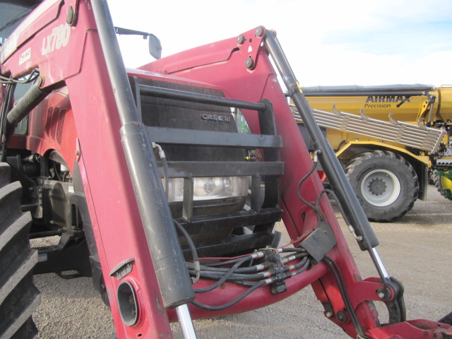 2010 Case IH Magnum 245 Tractor