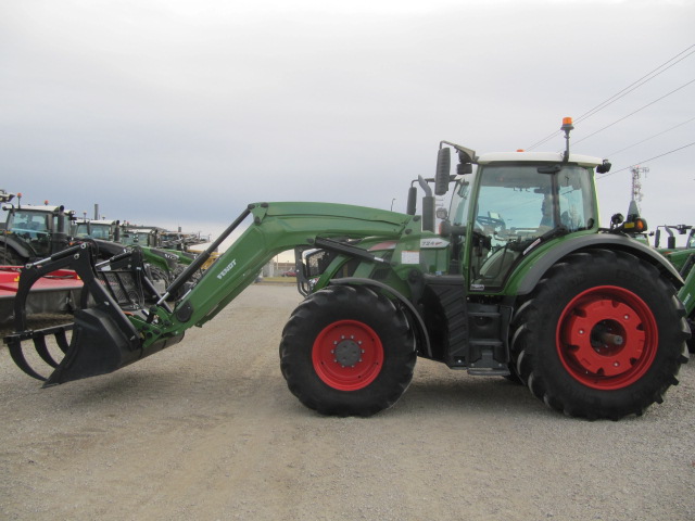 2020 Fendt 724S4 Tractor