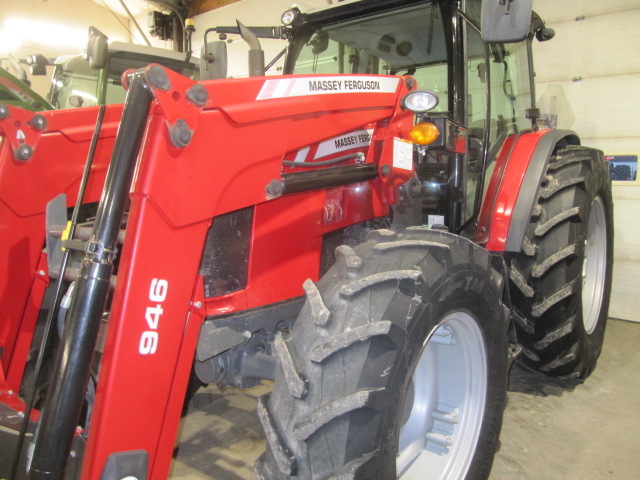 2018 Massey Ferguson 6713 Tractor