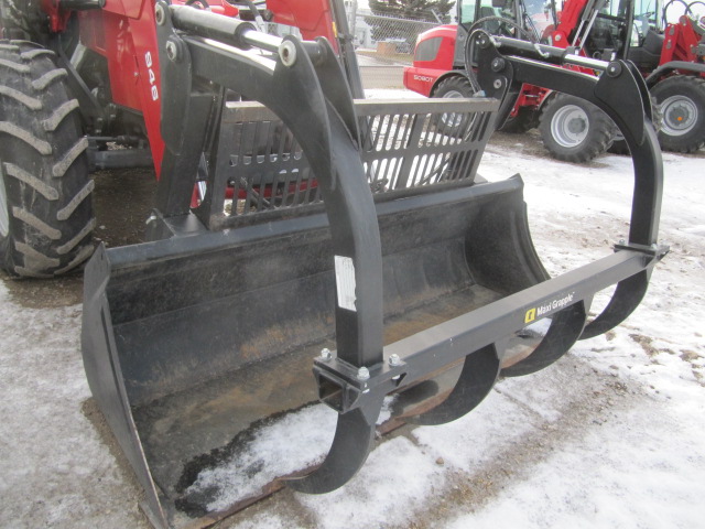 2018 Massey Ferguson 6713 Tractor