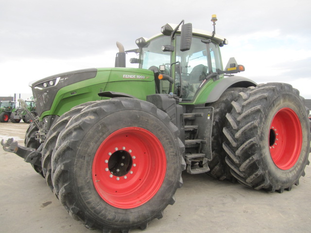 2019 Fendt 1050 Tractor