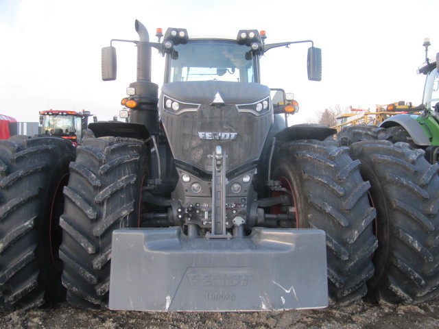 2022 Fendt 1038 Gen2 Tractor