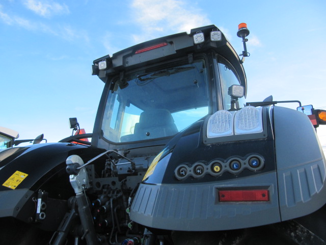 2022 Fendt 1038 Gen2 Tractor