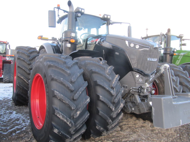 2022 Fendt 1038 Gen2 Tractor