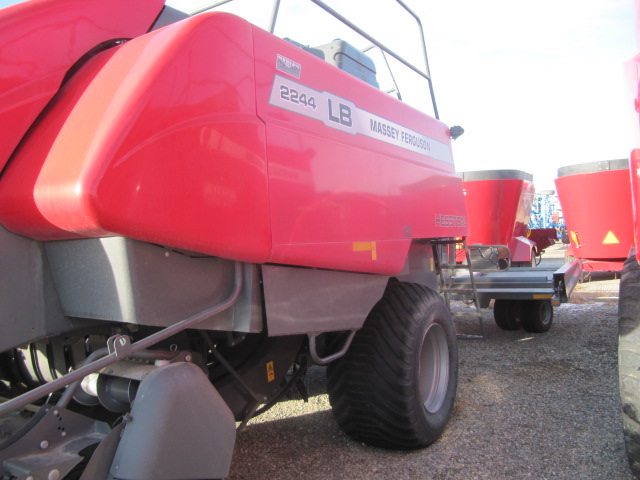 2024 Massey Ferguson LB2244 Baler/Square