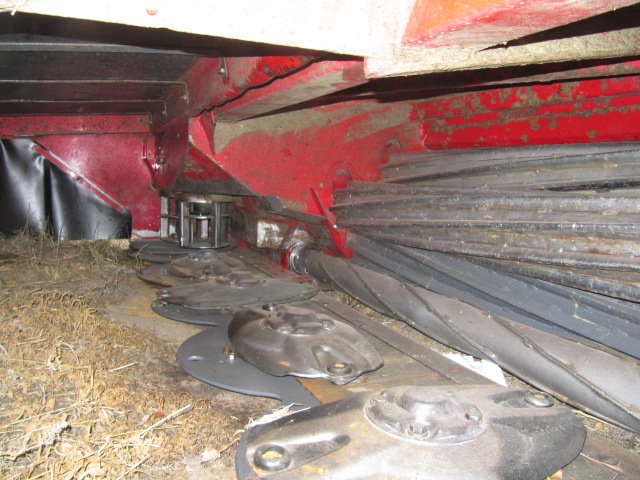 2018 Massey Ferguson MF9296 Windrower Disc Header