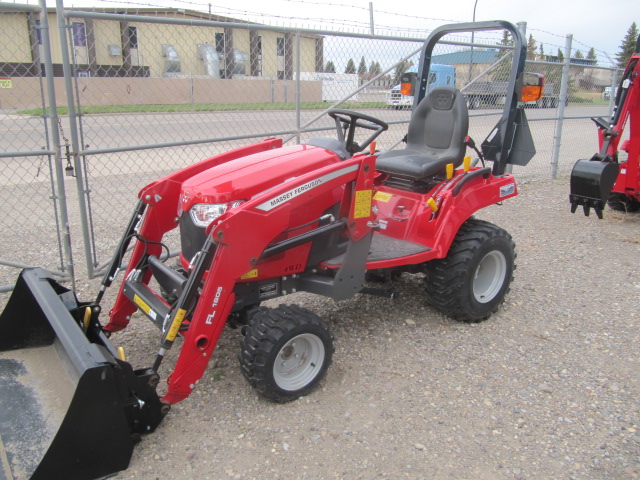2023 Massey Ferguson GC1723E Tractor