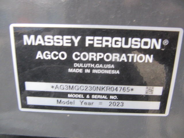 2023 Massey Ferguson GC1723E Tractor