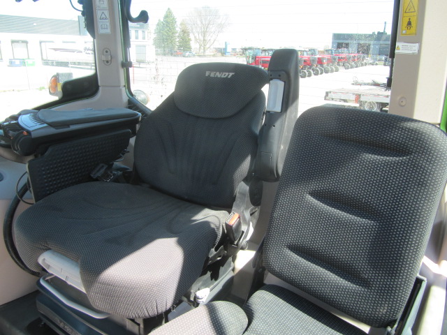 2023 Fendt 716 Gen6 Tractor