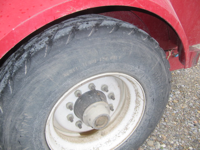 2020 Supreme 800T Vertical Feed Mixer