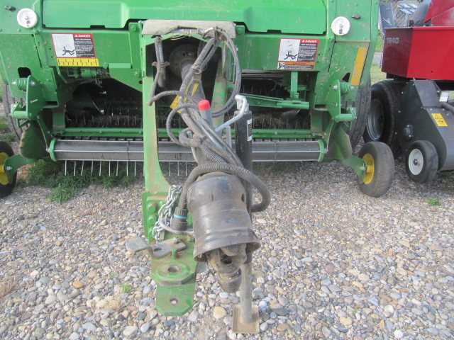 2020 John Deere 560M Baler/Round