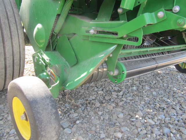 2020 John Deere 560M Baler/Round