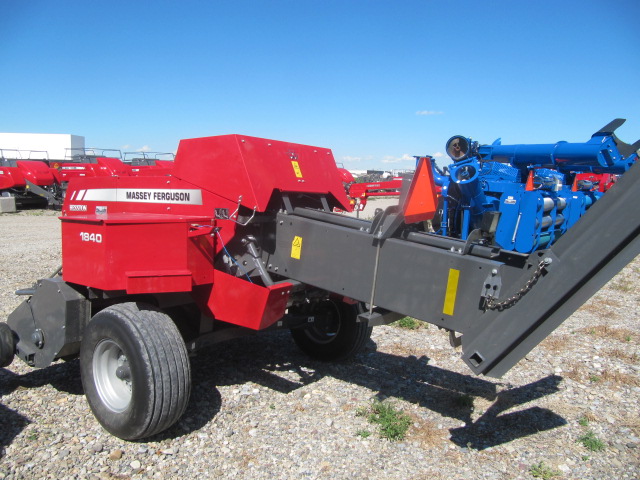 2022 Massey Ferguson 1840 Baler/Square