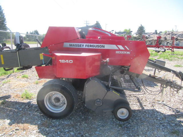 2022 Massey Ferguson 1840 Baler/Square