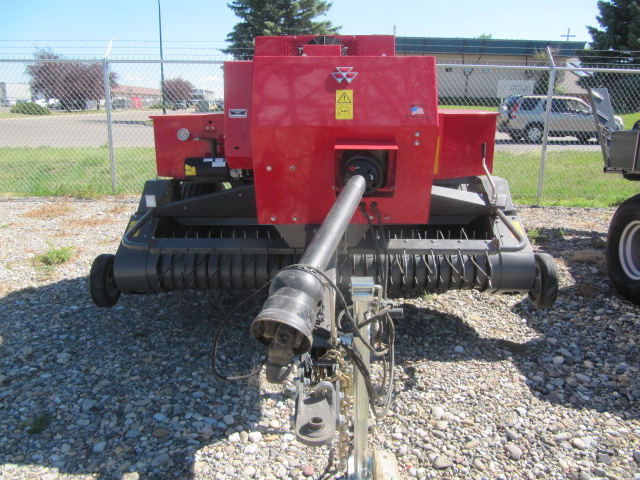 2022 Massey Ferguson 1840 Baler/Square